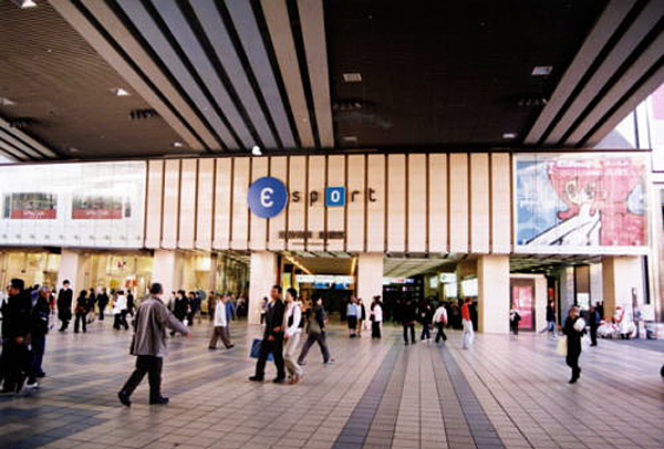 │
		    商業施設・ホテル・観覧車    │
		京阪京橋駅ビルリニューアル    