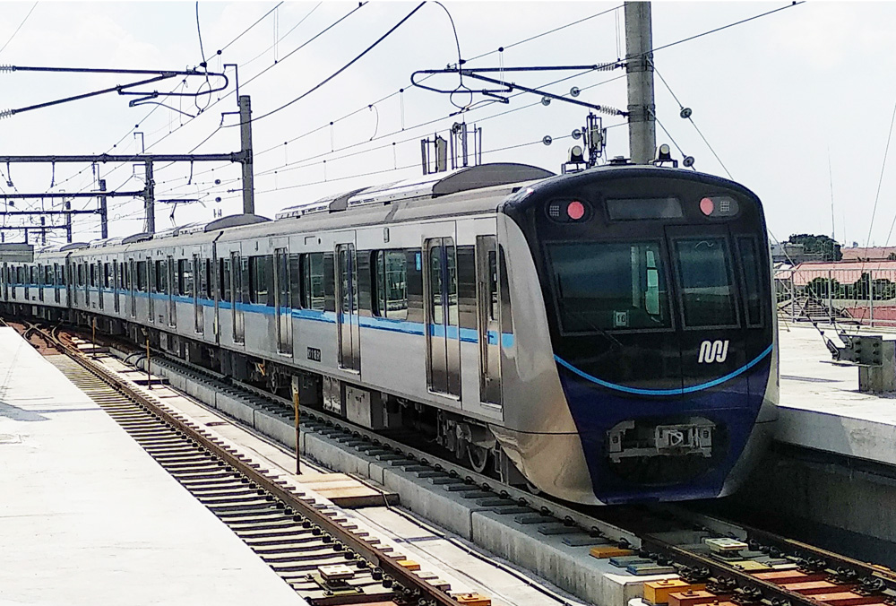 │
		    鉄道    │
		ジャカルタ都市高速鉄道　南北線    